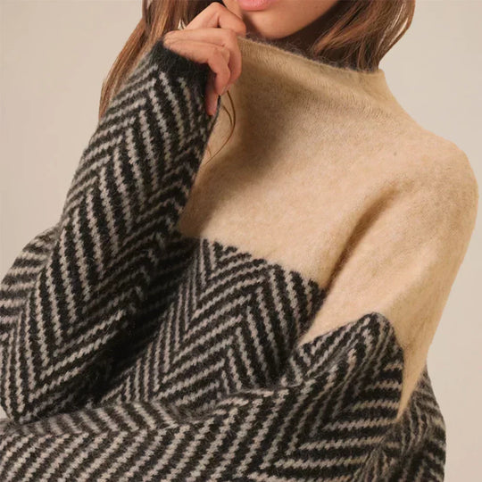 SHEILA | LUXURY TURTLENECK SWEATER